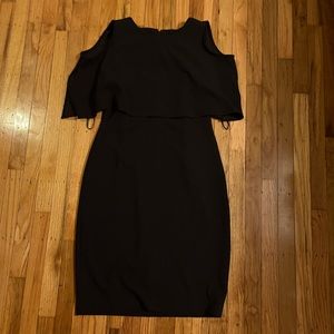 Calvin Klein 	COLD SHOULDER SHEATH DRESS